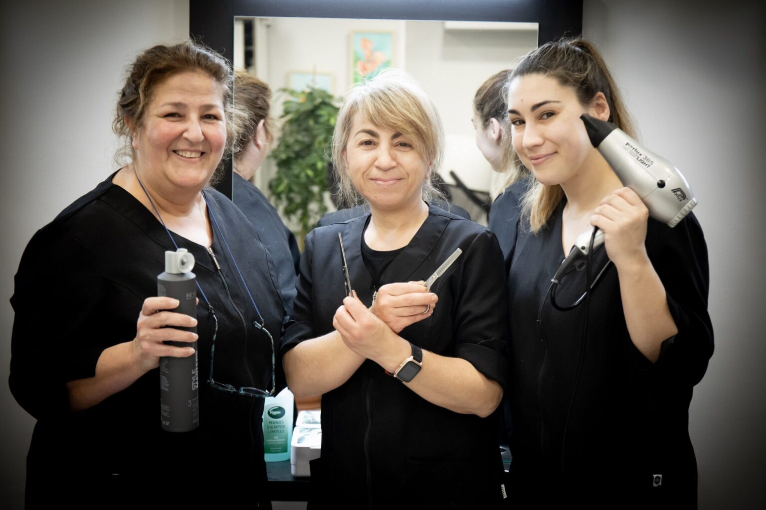 Contra les desigualtats de la pandèmia, neixen projectes que faciliten un futur laboral a les dones