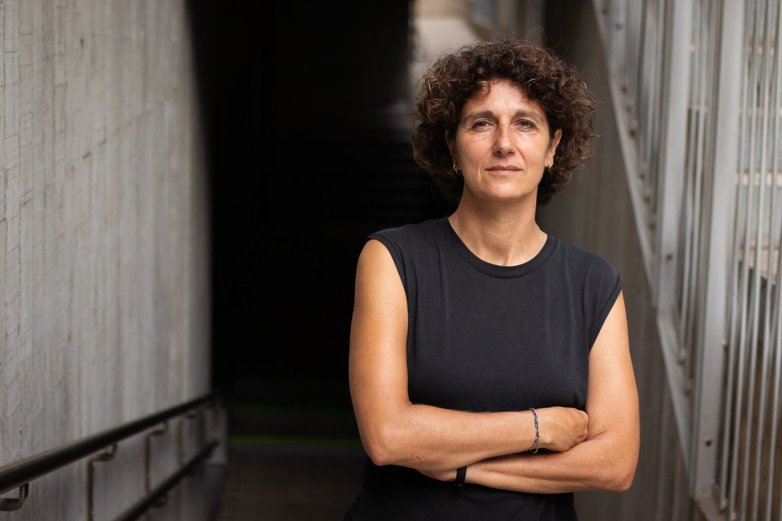 Marina Garcés: “El moviment que més ha fet de l’amistat un concepte revolucionari són els feminismes”La filòsofa i professora titular d’universitat Marina Garcés ha condensat en el llibre “La passió dels estranys ” (Galaxia Gutenberg) les seves reflexions sobre quin paper juga l’amistat a les nostres vides. Estem davant d’una Filosofia de l’amistat que l’autora ens presenta com “una passió estranya que obre la porta al món dels estranys”. Actualment