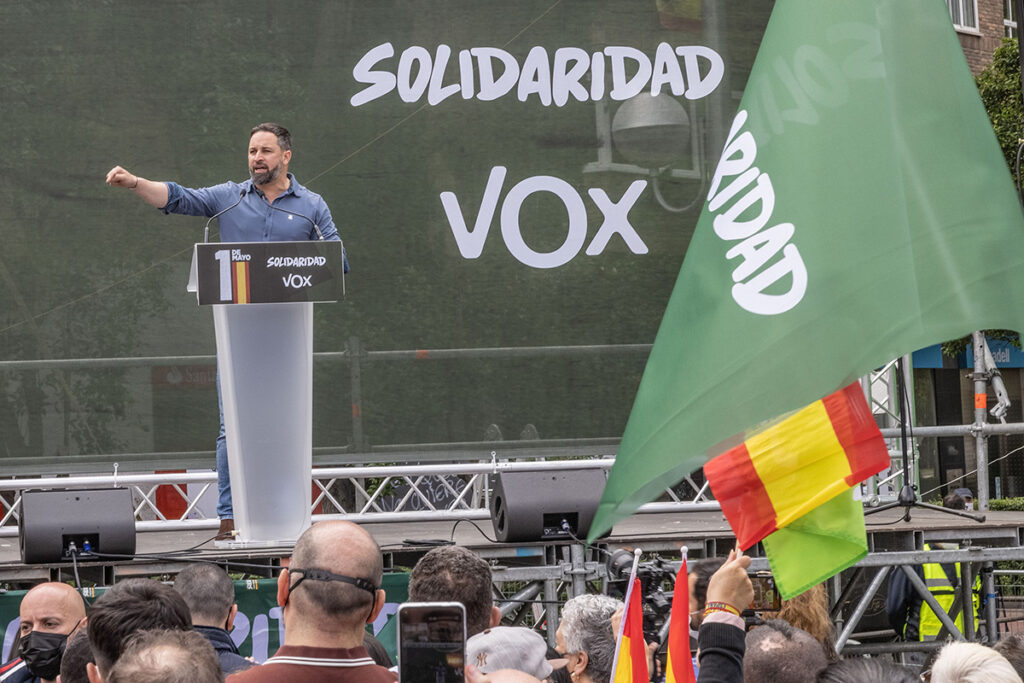 Sindicalisme de dretes: entre l’activisme polític i la irrellevànciaDes dels orígens del moviment obrer hi va haver organitzacions patronals dedicades a promoure la creació de sindicats afins que poguessin servir als seus interessos atraient treballadors desclassats. L’últim exemple seria Solidaridad, el sindicat de Vox.
