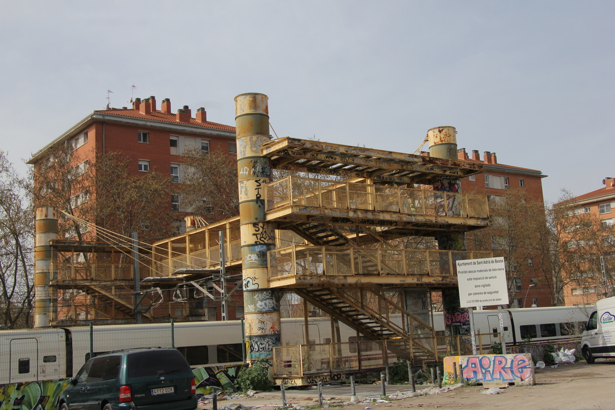 Pont del passeig de la Verneda