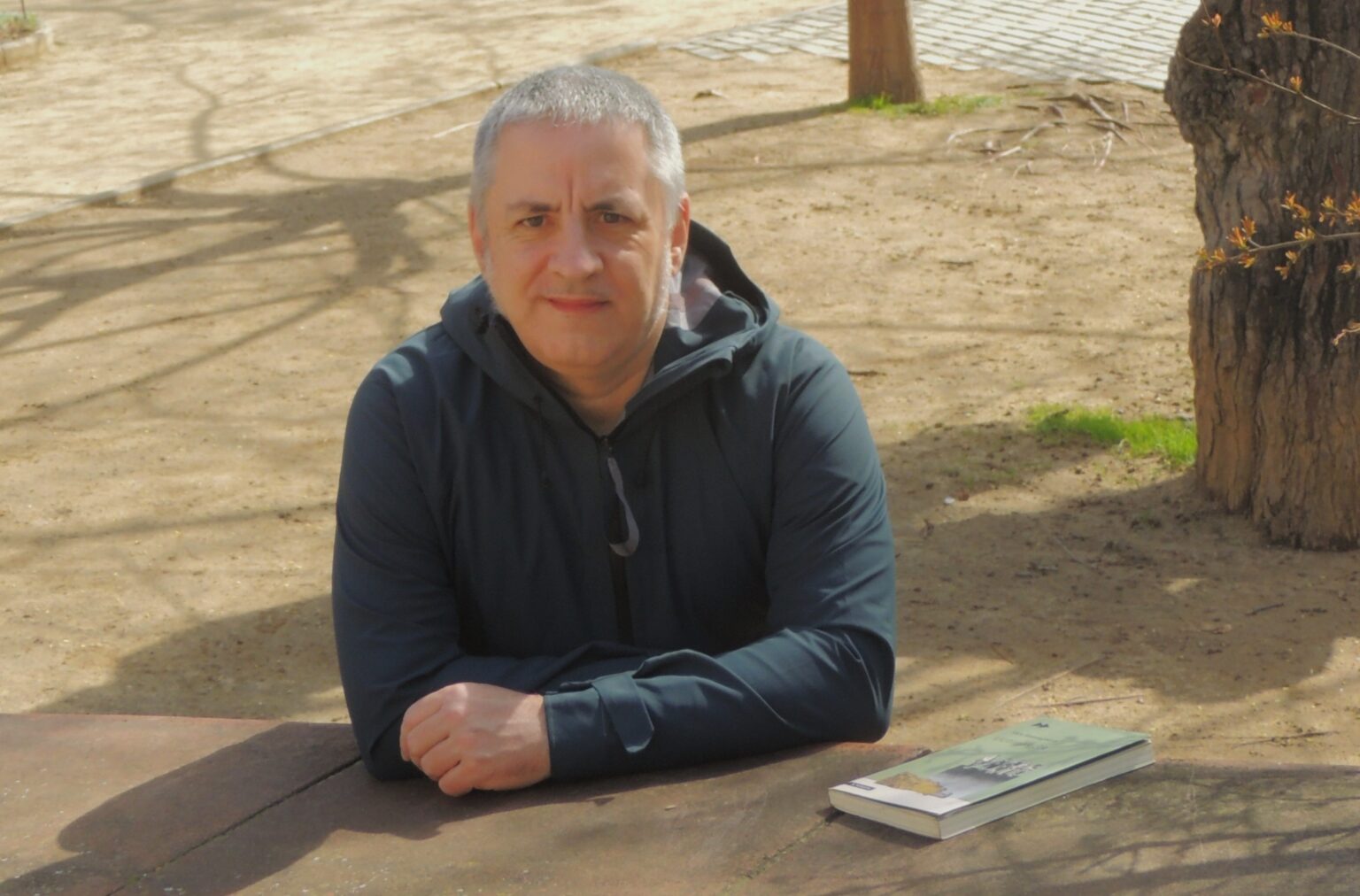 Àlex Romaguera: “La instrumentació del dolor només provoca divisió i enfrontament en el si de la societat”El periodista Àlex Romaguera analitza com el reconeixement desigual de les víctimes i el seu ús polític han contribuït a construir un relat esbiaixat sobre la violència i la democràcia a l’Estat espanyol.