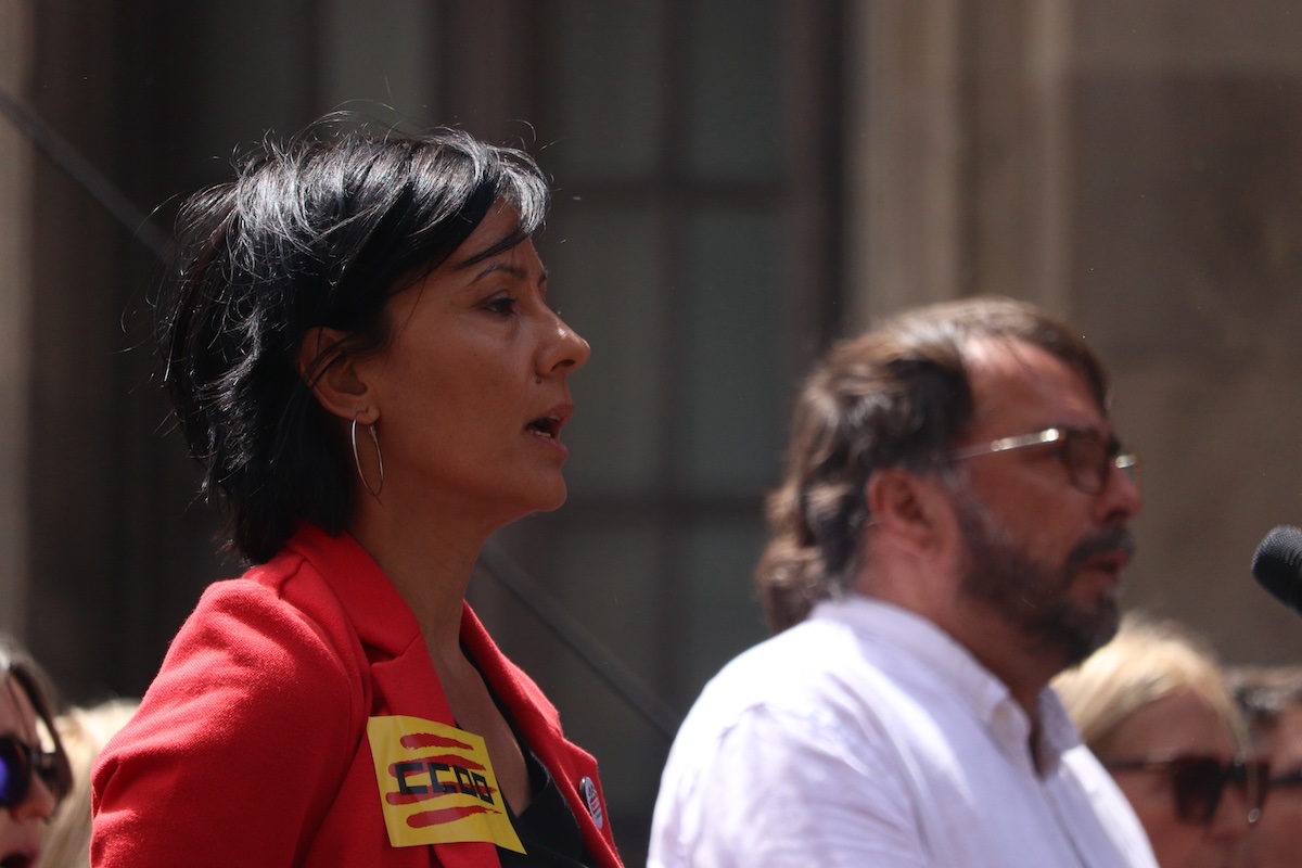 La secretaria general de CCOO en Cataluña, Belén López y el secretario general de UGT en Cataluña, Camil Ros