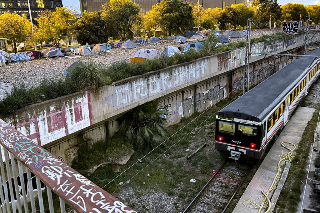 El mal del tren català ens ve de dins