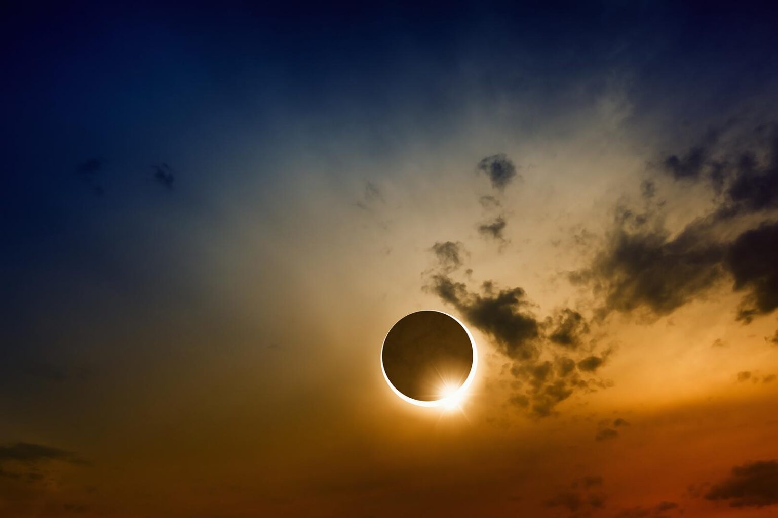 L’eclipsi ens obliga a aixecar el capHi ha dies que fan història per ser la data d’inici d’una guerra. Uns altres canvien el món per descobriments impressionants o per convertir-se en el començament d’una pandèmia global que aviat va quedar oblidada. També hi ha dies recordats en els llibres d’història pel llançament d’una nau tripulada que va orbitar al voltant de